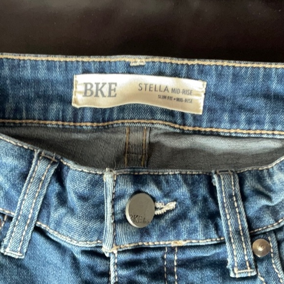 BKE Cropped Jeans - Picture 3 of 4
